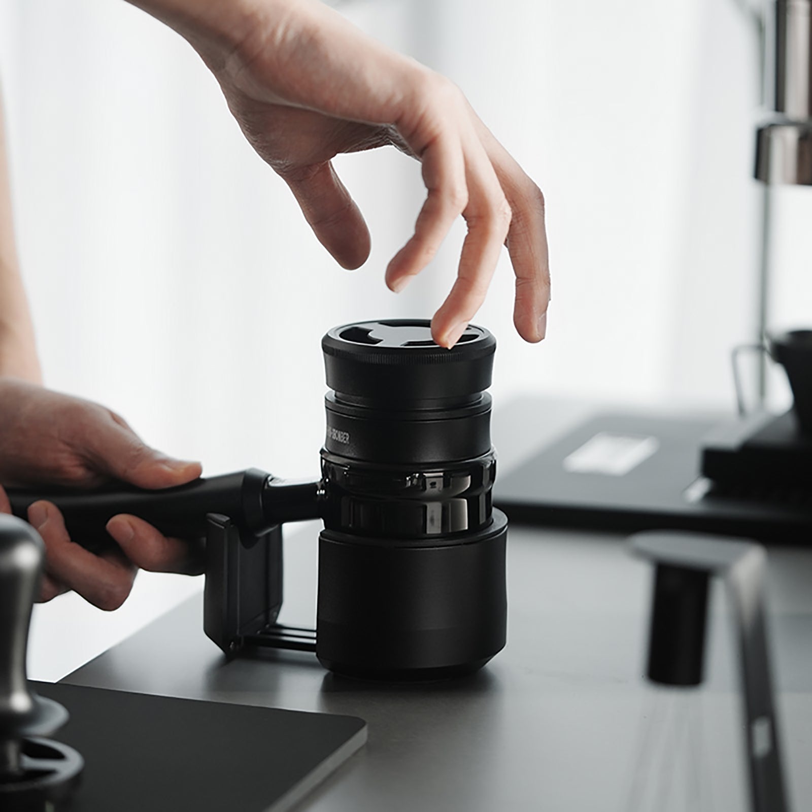 MHW-3BOMBER Astra Collection Portafilter Holder 51-58mm Universal