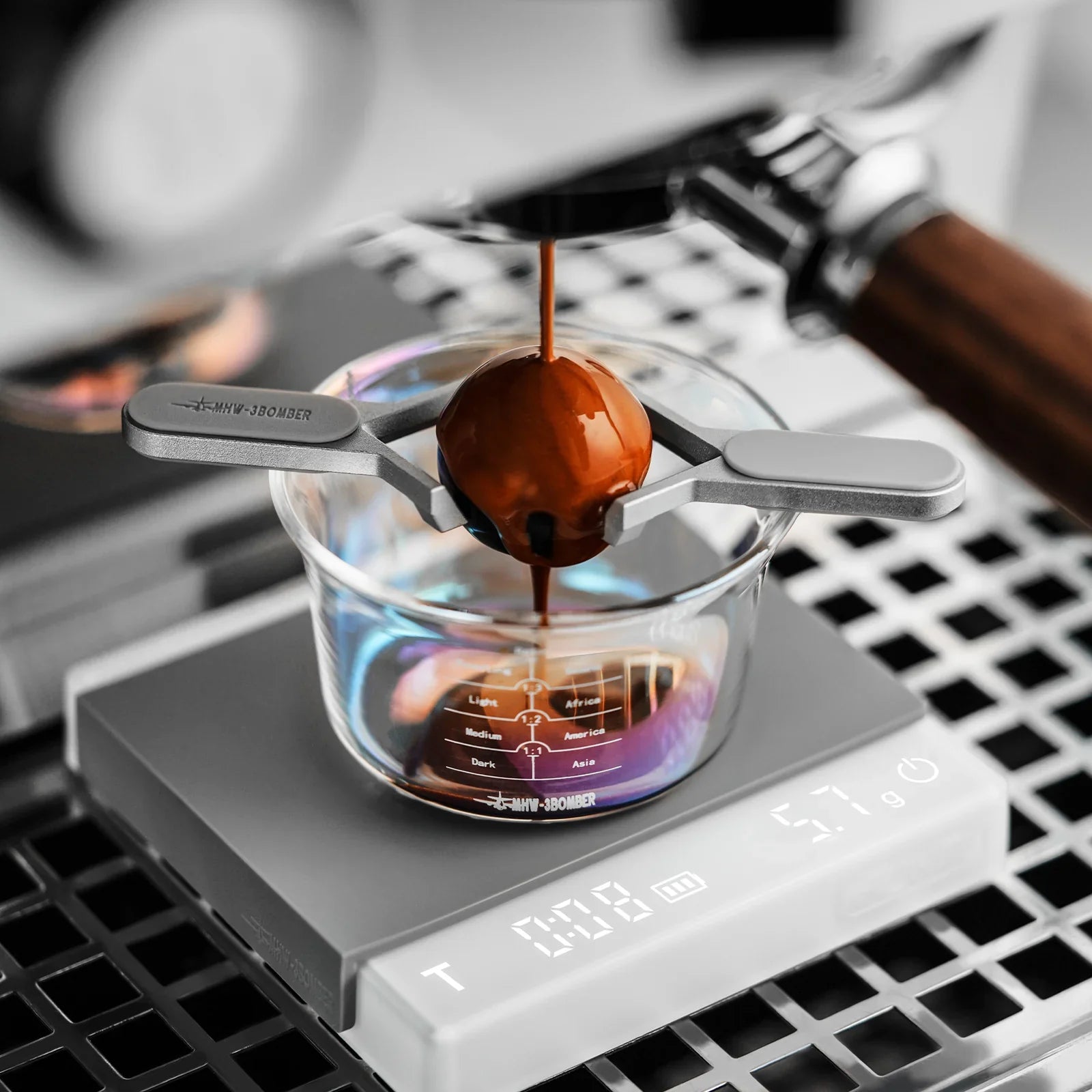 MHW-3BOMBER Espresso Chilling Ball
