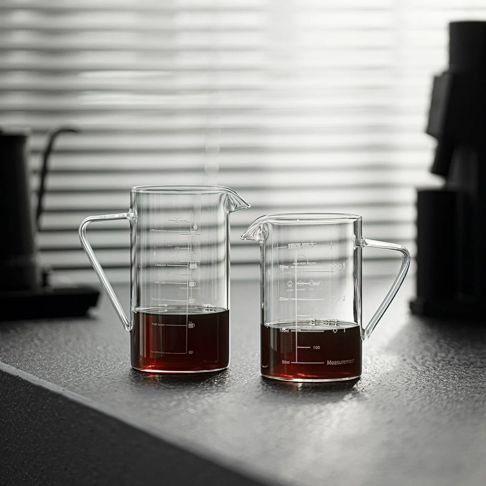 MHW-3BOMBER Glass Coffee Server