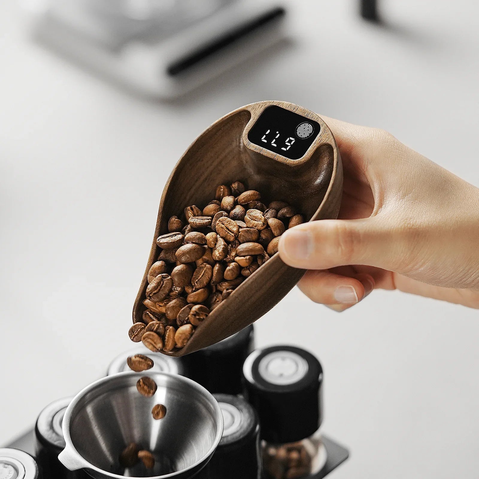 MHW-3BOMBER Ovo Coffee Scale