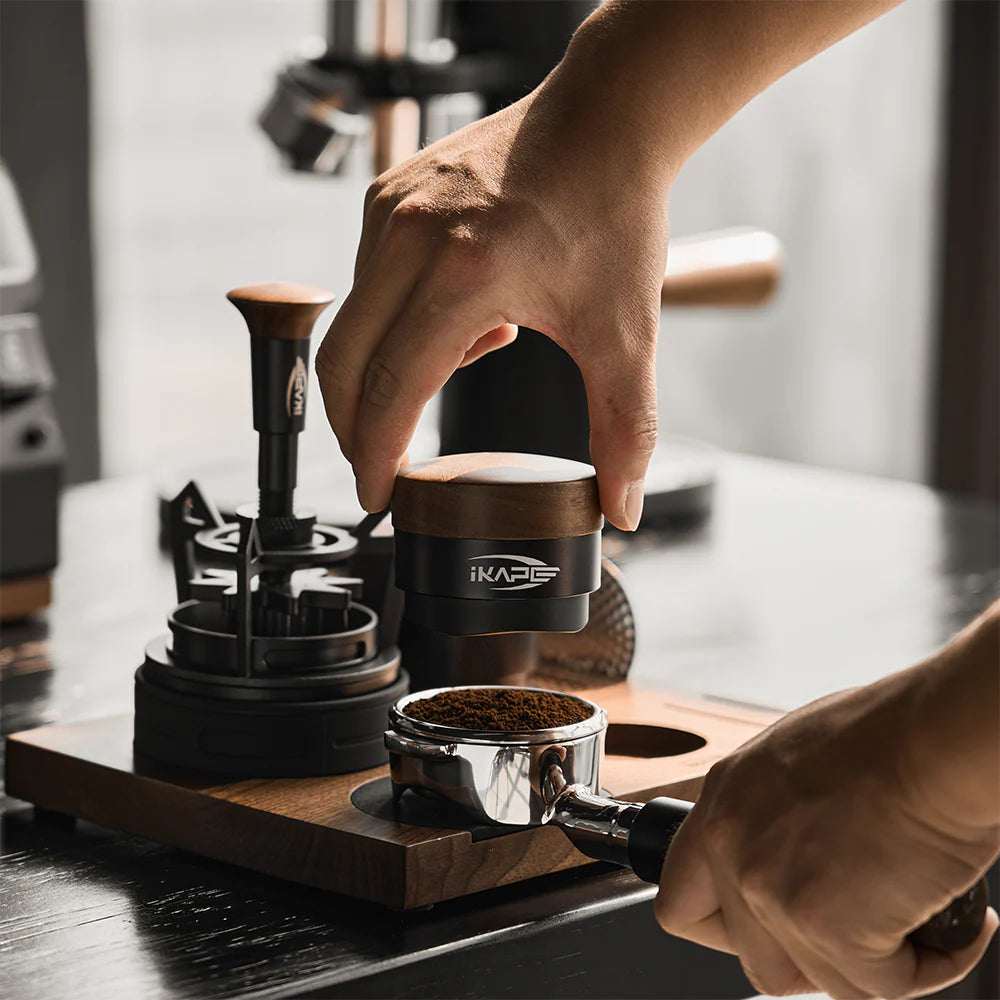 IKAPE Coffee Distributor, Espresso Gravity Distributor (Wooden Handle)